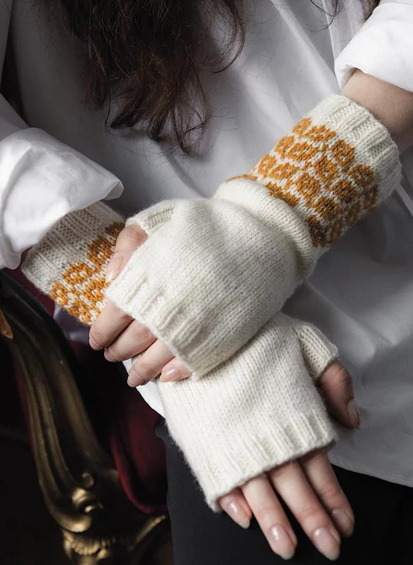 Gullregn – Fingerless Mittens