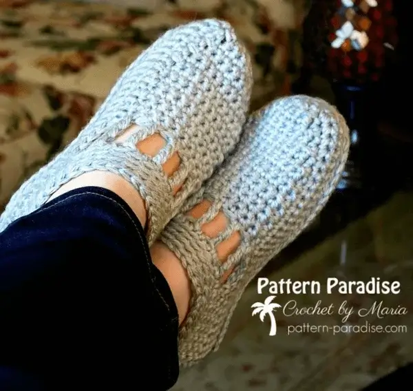 Mae Slippers Free Crochet Pattern