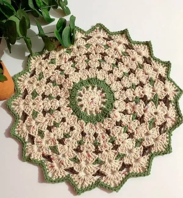 Shell Stitch Round Doily